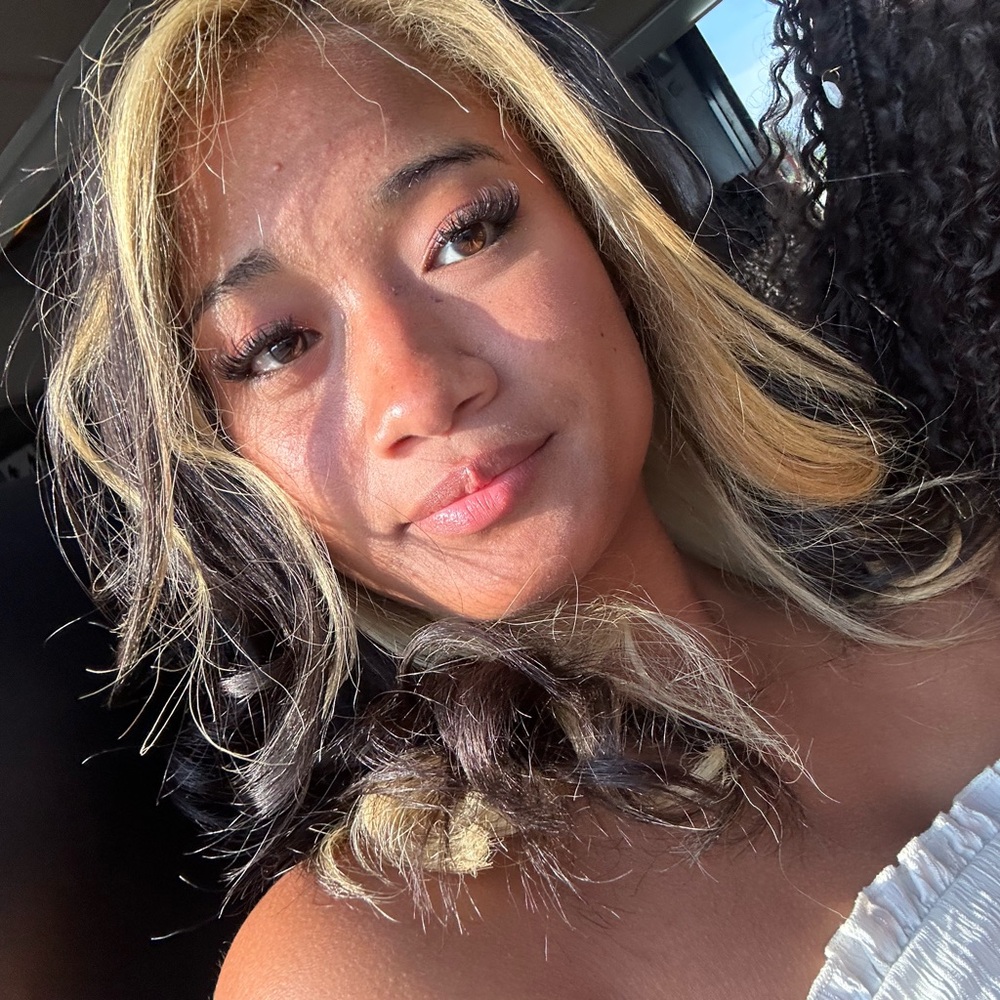 Meet your Posher, Sheylin